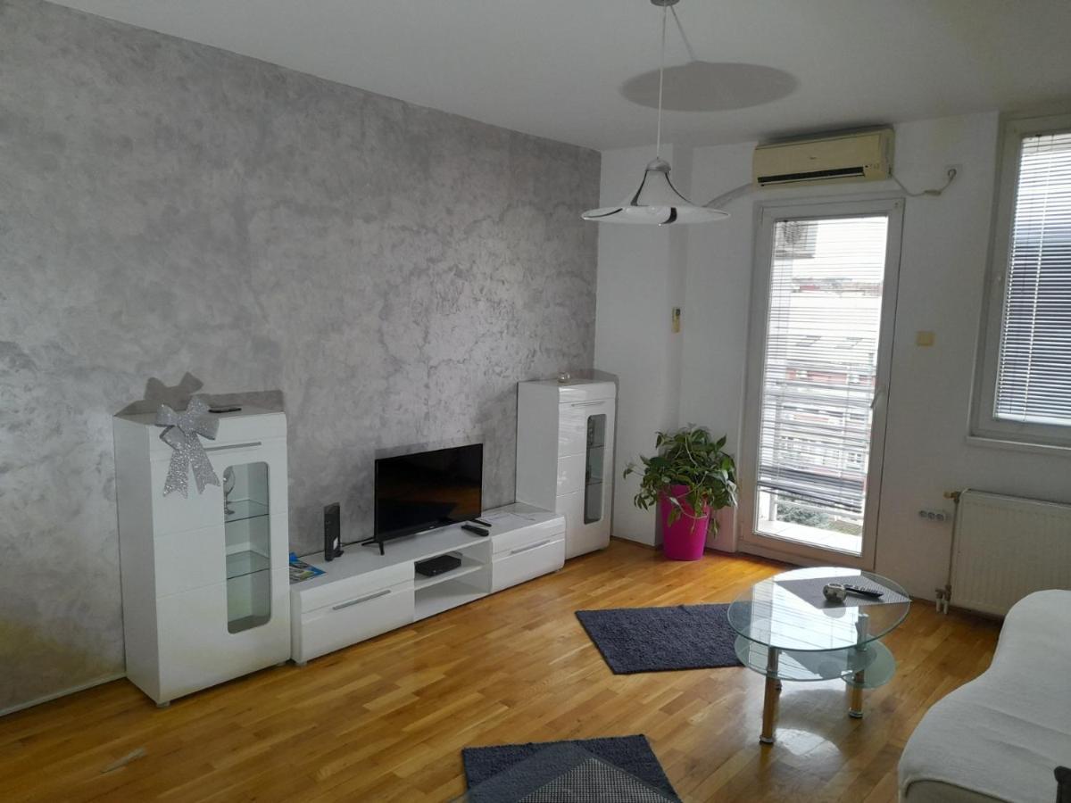Ars Vip Apartment Novi Sad Exterior photo